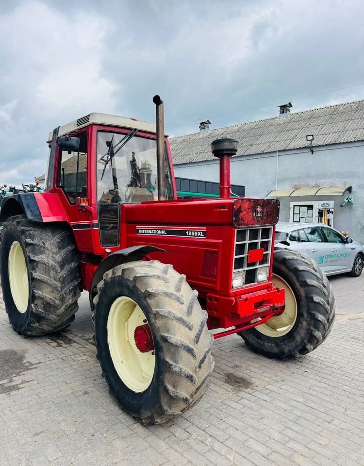 Τρακτέρ Case IH 1255 XL: φωτογραφία 1
