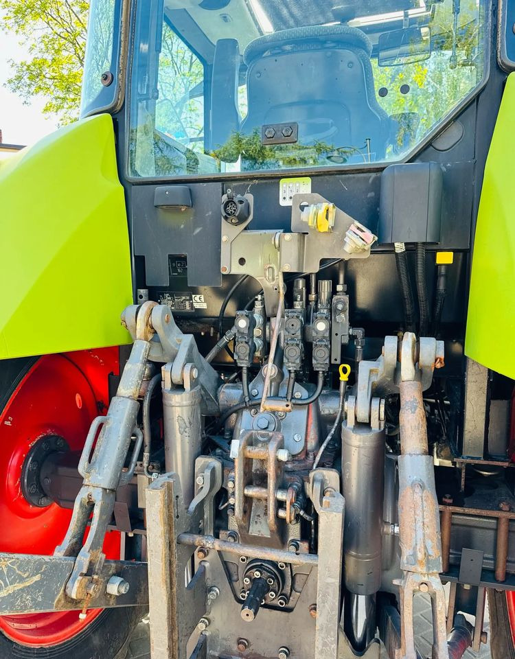 Claas Arion 410 - Τρακτέρ: φωτογραφία 4 Claas Arion 410 - Τρακτέρ: φωτογραφία 4