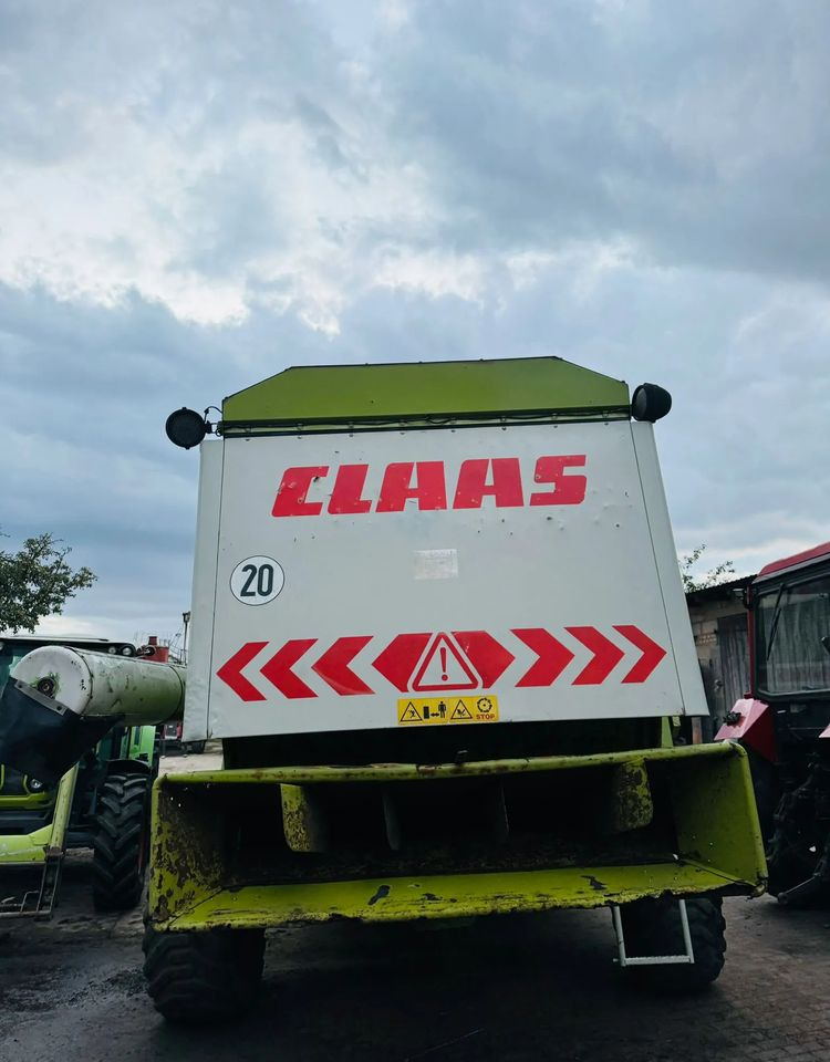 Claas MEGA 218 - Θεριζοαλωνιστική μηχανή: φωτογραφία 4 Claas MEGA 218 - Θεριζοαλωνιστική μηχανή: φωτογραφία 4