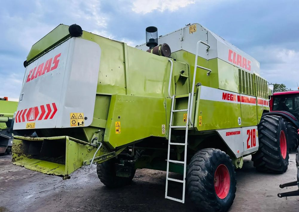 Claas MEGA 218 - Θεριζοαλωνιστική μηχανή: φωτογραφία 2 Claas MEGA 218 - Θεριζοαλωνιστική μηχανή: φωτογραφία 2