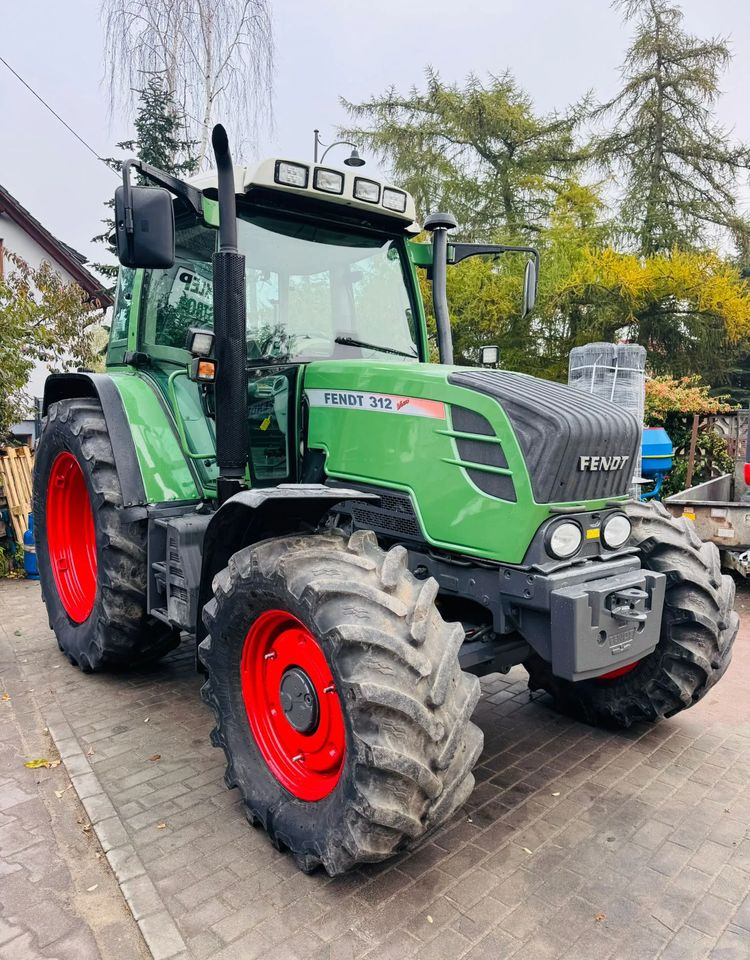 Fendt 312 Vario - Τρακτέρ: φωτογραφία 4 Fendt 312 Vario - Τρακτέρ: φωτογραφία 4