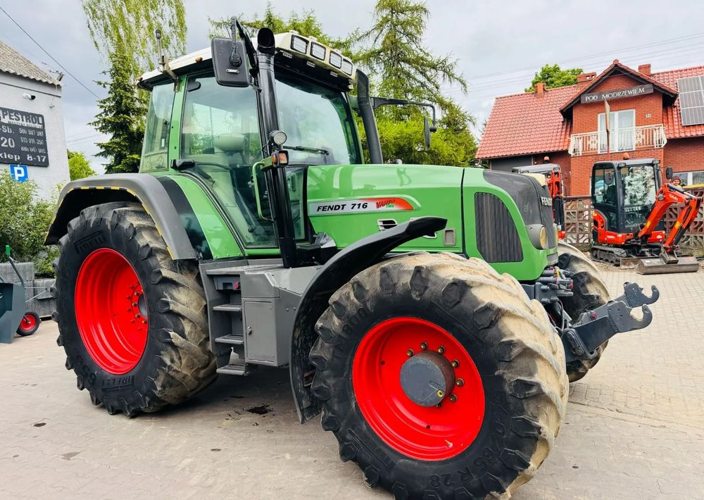 Fendt 716 Vario - Τρακτέρ: φωτογραφία 4 Fendt 716 Vario - Τρακτέρ: φωτογραφία 4