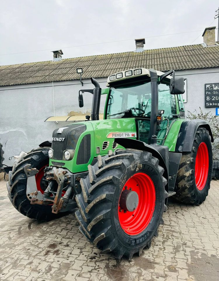 Fendt 718 Vario TMS - Τρακτέρ: φωτογραφία 1 Fendt 718 Vario TMS - Τρακτέρ: φωτογραφία 1