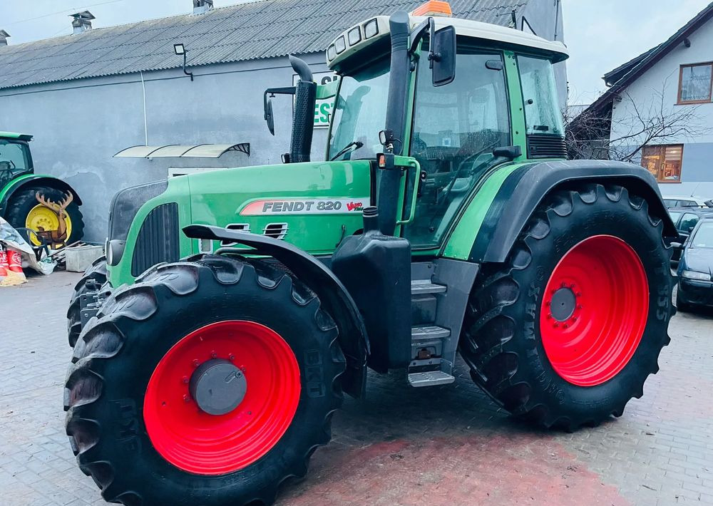 Τρακτέρ Fendt 820: φωτογραφία 15
