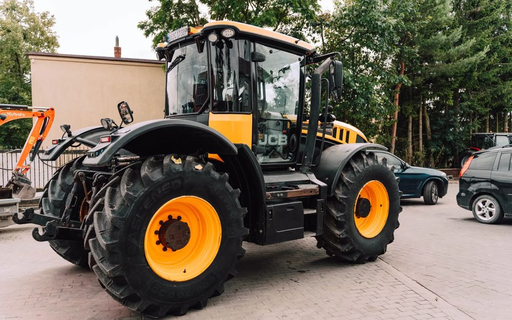 JCB Fastrac 4220 - Τρακτέρ: φωτογραφία 4 JCB Fastrac 4220 - Τρακτέρ: φωτογραφία 4