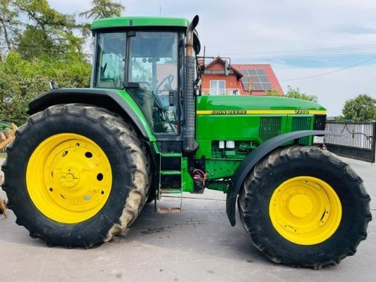 John Deere 7710 - Τρακτέρ: φωτογραφία 1 John Deere 7710 - Τρακτέρ: φωτογραφία 1