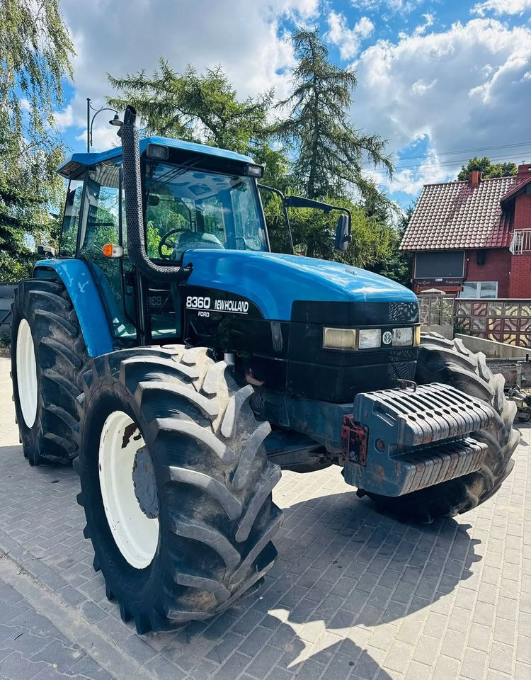 New Holland 8360 - Τρακτέρ: φωτογραφία 3 New Holland 8360 - Τρακτέρ: φωτογραφία 3