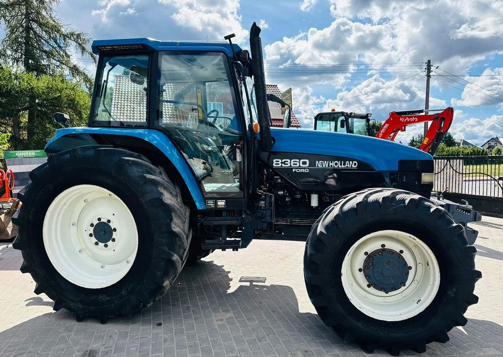 New Holland 8360 - Τρακτέρ: φωτογραφία 5 New Holland 8360 - Τρακτέρ: φωτογραφία 5