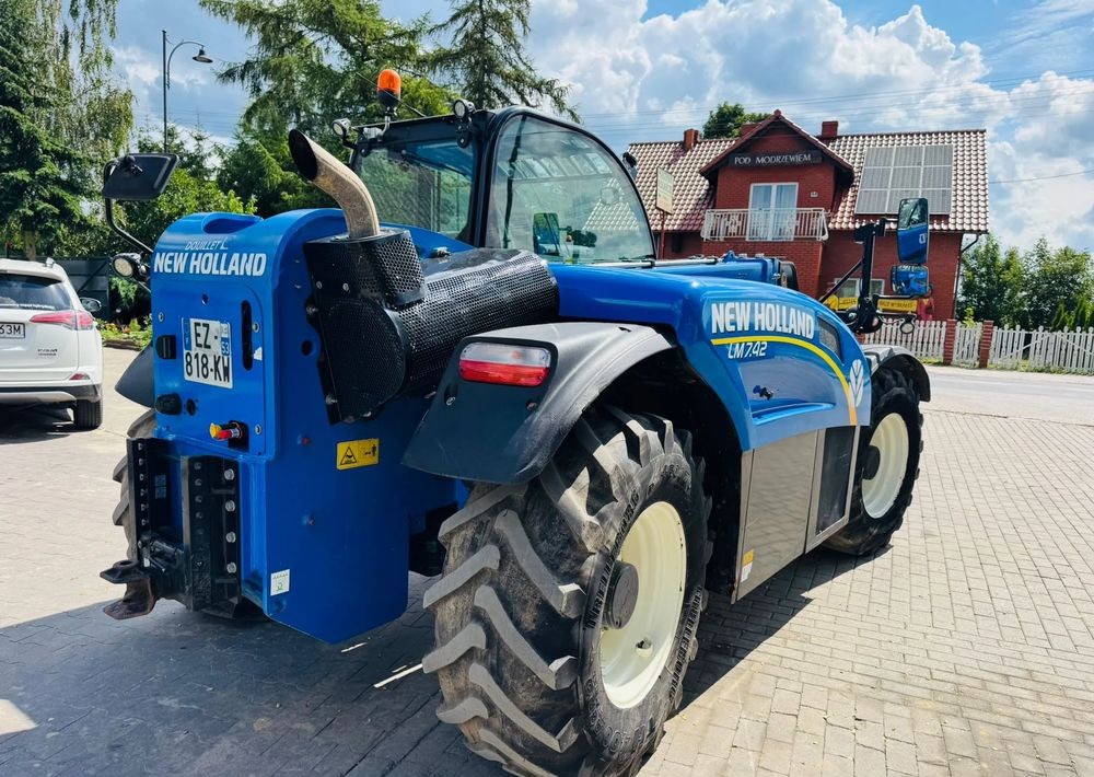 New Holland L7.42 - Τηλεσκοπικός φορτωτής: φωτογραφία 5 New Holland L7.42 - Τηλεσκοπικός φορτωτής: φωτογραφία 5