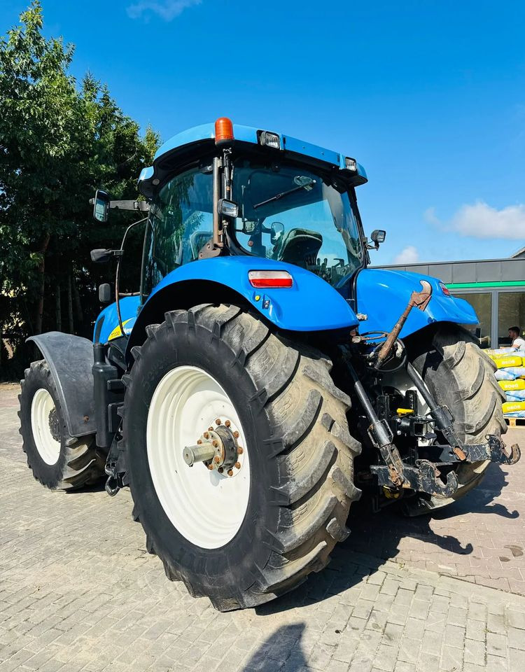 New Holland T7030 - Τρακτέρ: φωτογραφία 3 New Holland T7030 - Τρακτέρ: φωτογραφία 3