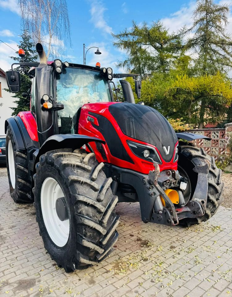 Valtra T194 Versu Twin Trac - Τρακτέρ: φωτογραφία 4 Valtra T194 Versu Twin Trac - Τρακτέρ: φωτογραφία 4