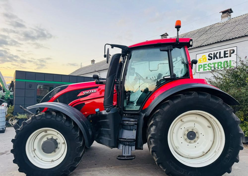 Valtra T214 ACTIVE - Τρακτέρ: φωτογραφία 2 Valtra T214 ACTIVE - Τρακτέρ: φωτογραφία 2