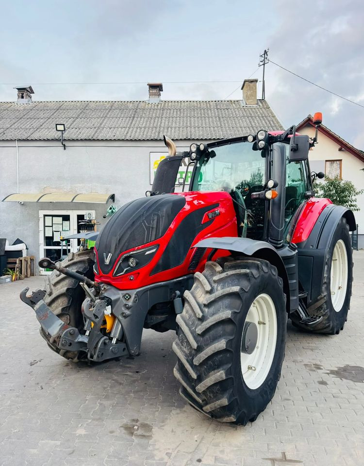 Valtra T214 ACTIVE - Τρακτέρ: φωτογραφία 1 Valtra T214 ACTIVE - Τρακτέρ: φωτογραφία 1