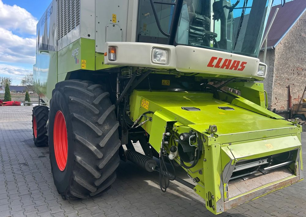 Claas Mega 360 - Θεριζοαλωνιστική μηχανή: φωτογραφία 4 Claas Mega 360 - Θεριζοαλωνιστική μηχανή: φωτογραφία 4