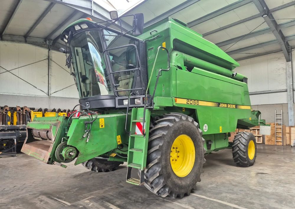 John Deere 2066 - Θεριζοαλωνιστική μηχανή: φωτογραφία 3 John Deere 2066 - Θεριζοαλωνιστική μηχανή: φωτογραφία 3
