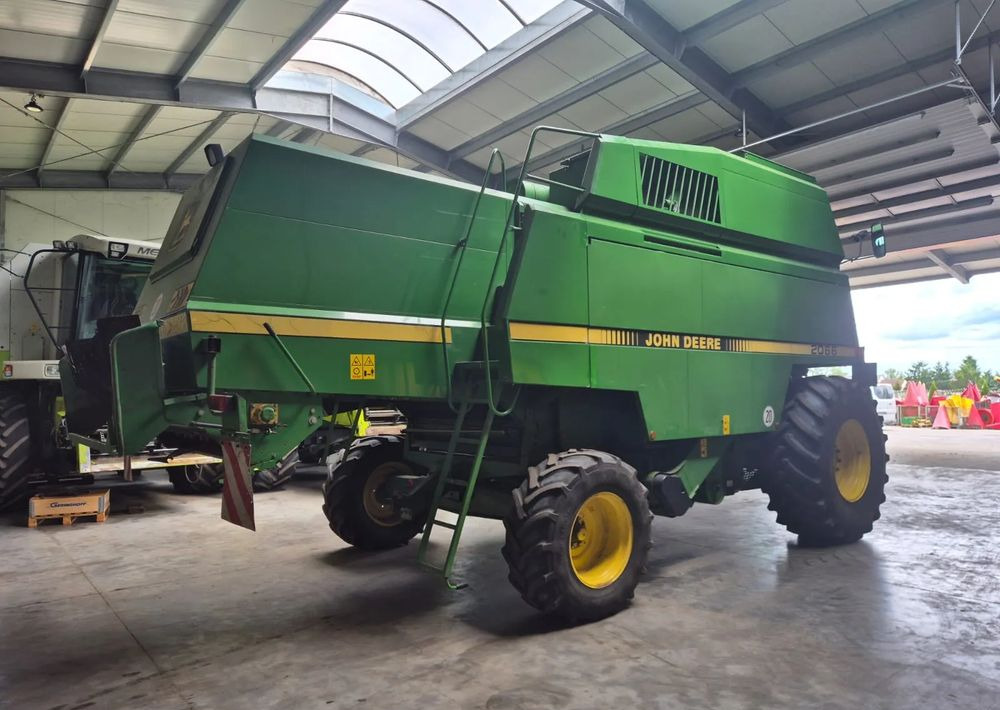 John Deere 2066 - Θεριζοαλωνιστική μηχανή: φωτογραφία 4 John Deere 2066 - Θεριζοαλωνιστική μηχανή: φωτογραφία 4