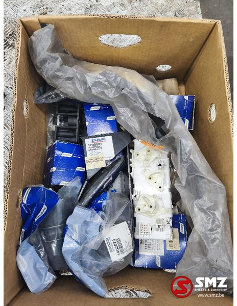 DAF Lot onderdelen DAF - Κινητήρας και ανταλλακτικά για Φορτηγό: φωτογραφία 1 DAF Lot onderdelen DAF - Κινητήρας και ανταλλακτικά για Φορτηγό: φωτογραφία 1