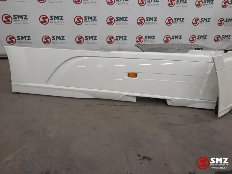 DAF Occ set side skirts L/R DAF - Πλαίσιο/ Σασί για Φορτηγό: φωτογραφία 2 DAF Occ set side skirts L/R DAF - Πλαίσιο/ Σασί για Φορτηγό: φωτογραφία 2