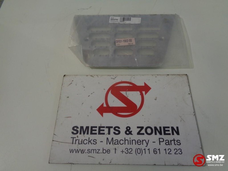 Diversen Opstapplaat 95xf- xf95- xf105 - Σκαλοπάτι για Φορτηγό: φωτογραφία 1 Diversen Opstapplaat 95xf- xf95- xf105 - Σκαλοπάτι για Φορτηγό: φωτογραφία 1