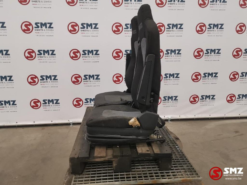 Iveco Occ Passagierszetel Iveco Stralis - Καμπίνα και εσωτερικό για Φορτηγό: φωτογραφία 2 Iveco Occ Passagierszetel Iveco Stralis - Καμπίνα και εσωτερικό για Φορτηγό: φωτογραφία 2