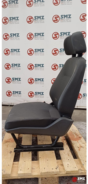 Iveco Occ centrale stoel Iveco - Καμπίνα και εσωτερικό για Φορτηγό: φωτογραφία 4 Iveco Occ centrale stoel Iveco - Καμπίνα και εσωτερικό για Φορτηγό: φωτογραφία 4