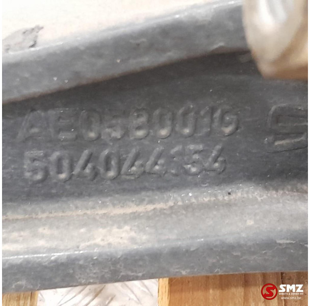 Iveco Occ set bladveersteunen L/R aandrijfas Iveco - Πλαίσιο/ Σασί για Φορτηγό: φωτογραφία 5 Iveco Occ set bladveersteunen L/R aandrijfas Iveco - Πλαίσιο/ Σασί για Φορτηγό: φωτογραφία 5