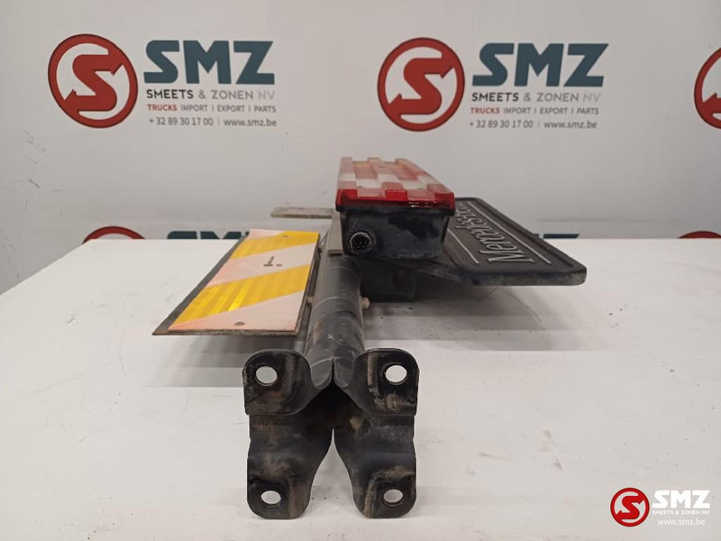 Mercedes-Benz Occ achterlicht rechts met steun Mercedes - Φανάρι πίσω για Φορτηγό: φωτογραφία 3 Mercedes-Benz Occ achterlicht rechts met steun Mercedes - Φανάρι πίσω για Φορτηγό: φωτογραφία 3