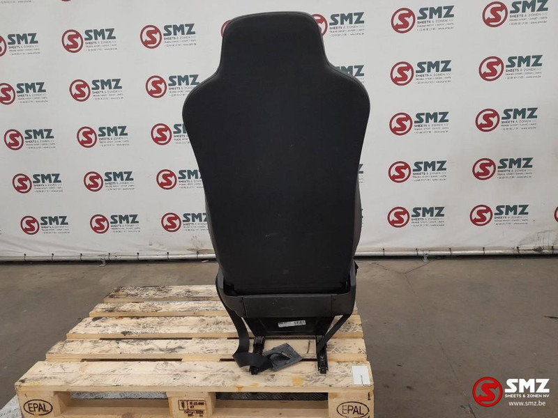 Mercedes-Benz Occ bijrijdersstoel Mercedes - Καμπίνα και εσωτερικό για Φορτηγό: φωτογραφία 2 Mercedes-Benz Occ bijrijdersstoel Mercedes - Καμπίνα και εσωτερικό για Φορτηγό: φωτογραφία 2