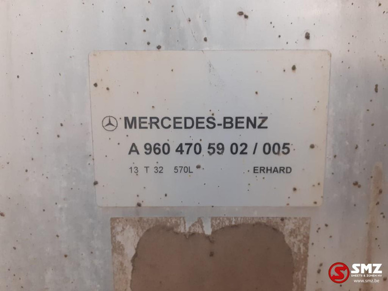 Mercedes-Benz Occ brandstoftank 570L Mercedes - Ρεζερβουάρ καυσίμου για Φορτηγό: φωτογραφία 5 Mercedes-Benz Occ brandstoftank 570L Mercedes - Ρεζερβουάρ καυσίμου για Φορτηγό: φωτογραφία 5