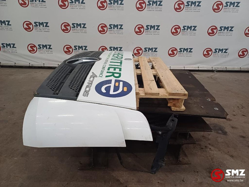 Mercedes-Benz Occ grille Mercedes - Μάσκα ψυγείου για Φορτηγό: φωτογραφία 3 Mercedes-Benz Occ grille Mercedes - Μάσκα ψυγείου για Φορτηγό: φωτογραφία 3
