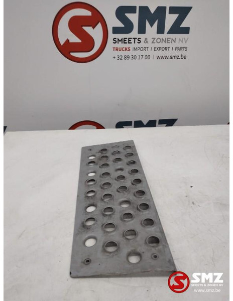 Mercedes-Benz Occ losse trede opstapbak Mercedes Actros A9416663 - Παράθυρο και ανταλλακτικά για Φορτηγό: φωτογραφία 1 Mercedes-Benz Occ losse trede opstapbak Mercedes Actros A9416663 - Παράθυρο και ανταλλακτικά για Φορτηγό: φωτογραφία 1