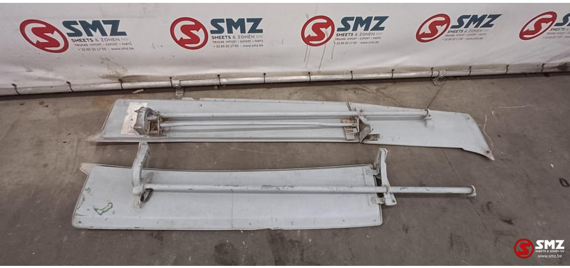 Mercedes-Benz Occ set cabinespoilers links + rechts Mercedes SK - Αεροδυναμική/ Αεροτομή για Φορτηγό: φωτογραφία 2 Mercedes-Benz Occ set cabinespoilers links + rechts Mercedes SK - Αεροδυναμική/ Αεροτομή για Φορτηγό: φωτογραφία 2