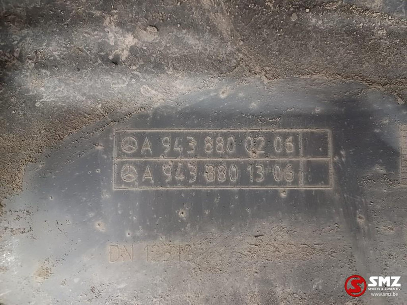 Mercedes-Benz Occ spatbord + spatbordbeugel Econic rechtsachtera - Αμάξωμα και εξωτερικό για Φορτηγό: φωτογραφία 5 Mercedes-Benz Occ spatbord + spatbordbeugel Econic rechtsachtera - Αμάξωμα και εξωτερικό για Φορτηγό: φωτογραφία 5