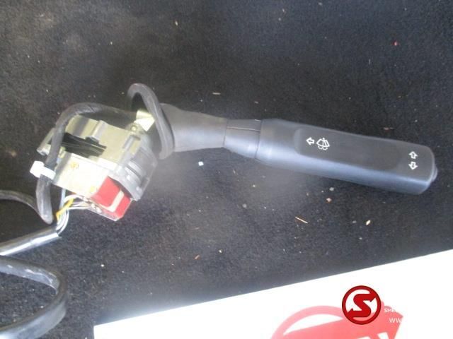 Mercedes-Benz Occ stuurschakelaar 620 540 00 45 mercedes sk - Διακόπτης κολώνας τιμονιού για Φορτηγό: φωτογραφία 2 Mercedes-Benz Occ stuurschakelaar 620 540 00 45 mercedes sk - Διακόπτης κολώνας τιμονιού για Φορτηγό: φωτογραφία 2