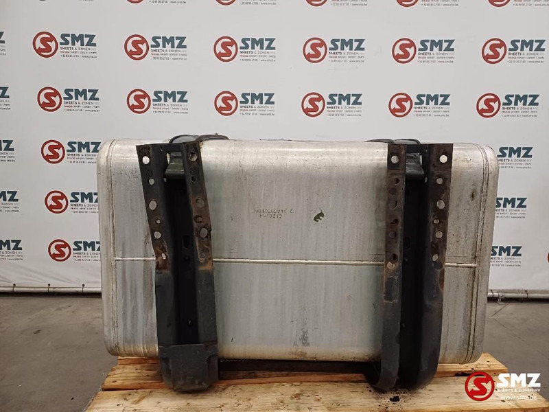 Renault Occ brandstoftank 400L Renault - Ρεζερβουάρ καυσίμου για Φορτηγό: φωτογραφία 2 Renault Occ brandstoftank 400L Renault - Ρεζερβουάρ καυσίμου για Φορτηγό: φωτογραφία 2