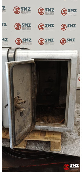 Renault Occ hydraulische tank 250L + materiaalkast Renault - Υδραυλική δεξαμενή για Φορτηγό: φωτογραφία 5 Renault Occ hydraulische tank 250L + materiaalkast Renault - Υδραυλική δεξαμενή για Φορτηγό: φωτογραφία 5