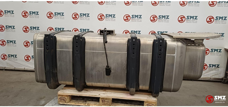 Scania Occ brandstoftank 950L Scania - Ρεζερβουάρ καυσίμου για Φορτηγό: φωτογραφία 2 Scania Occ brandstoftank 950L Scania - Ρεζερβουάρ καυσίμου για Φορτηγό: φωτογραφία 2