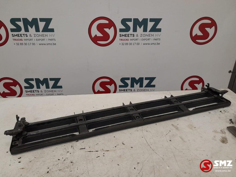 Volvo Occ opklapbare voorgrille Volvo - Μάσκα ψυγείου για Φορτηγό: φωτογραφία 4 Volvo Occ opklapbare voorgrille Volvo - Μάσκα ψυγείου για Φορτηγό: φωτογραφία 4