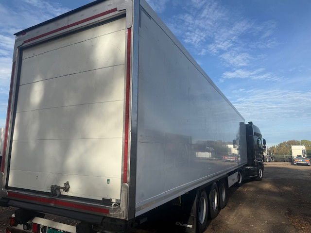 Krone Vector 1950 - Επικαθήμενο ψυγείο: φωτογραφία 3 Krone Vector 1950 - Επικαθήμενο ψυγείο: φωτογραφία 3