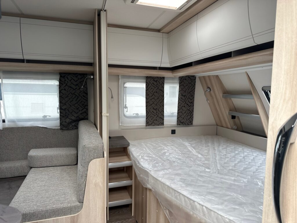 DE LUXE 545 KMF 2024 - Ρυμουλκούμενο τροχόσπιτο: φωτογραφία 5 DE LUXE 545 KMF 2024 - Ρυμουλκούμενο τροχόσπιτο: φωτογραφία 5