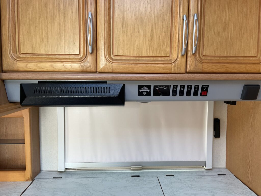 Ρυμουλκούμενο τροχόσπιτο Hobby 560 UL Prestige 1998: φωτογραφία 6