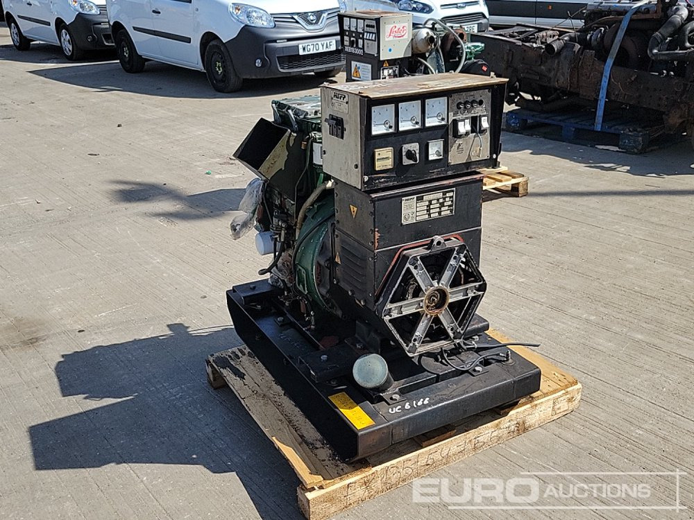10kVA Generator, Lister Petter Engine - Βιομηχανική γεννήτρια: φωτογραφία 3 10kVA Generator, Lister Petter Engine - Βιομηχανική γεννήτρια: φωτογραφία 3