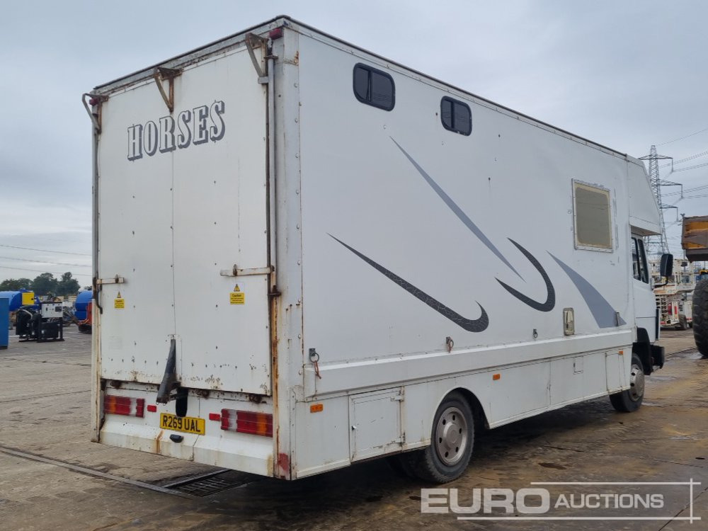 1998 Mercedes 814 - Φορτηγό μεταφοράς αλόγων: φωτογραφία 5 1998 Mercedes 814 - Φορτηγό μεταφοράς αλόγων: φωτογραφία 5