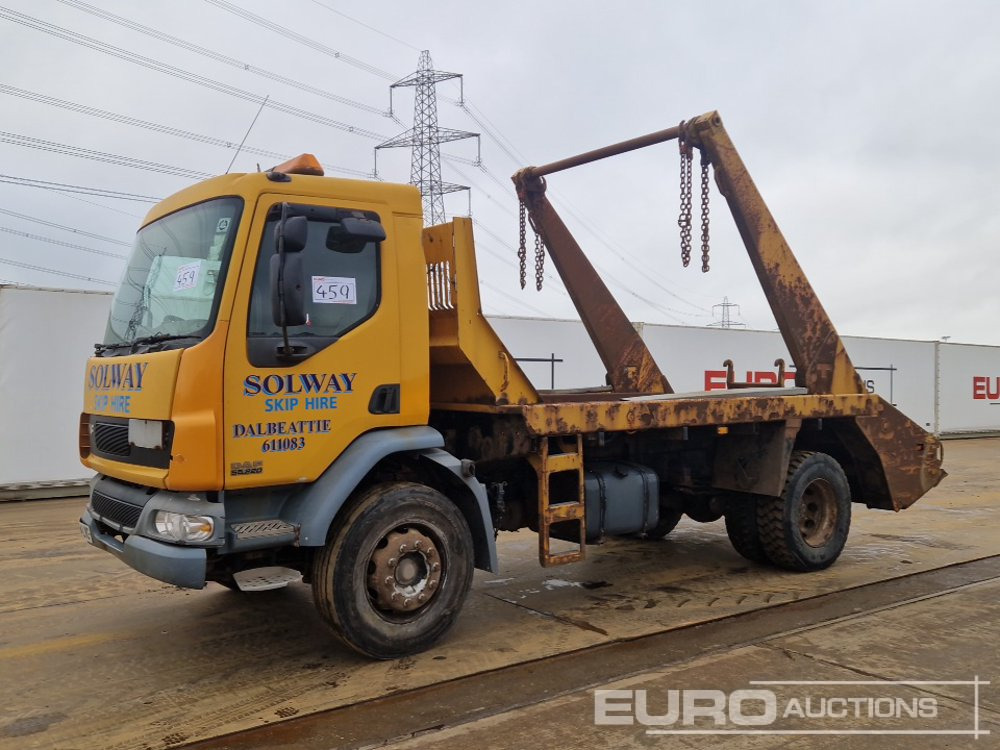 2004 DAF 55.220 - Φορτηγό καδοφόρος φορτωτής: φωτογραφία 1 2004 DAF 55.220 - Φορτηγό καδοφόρος φορτωτής: φωτογραφία 1
