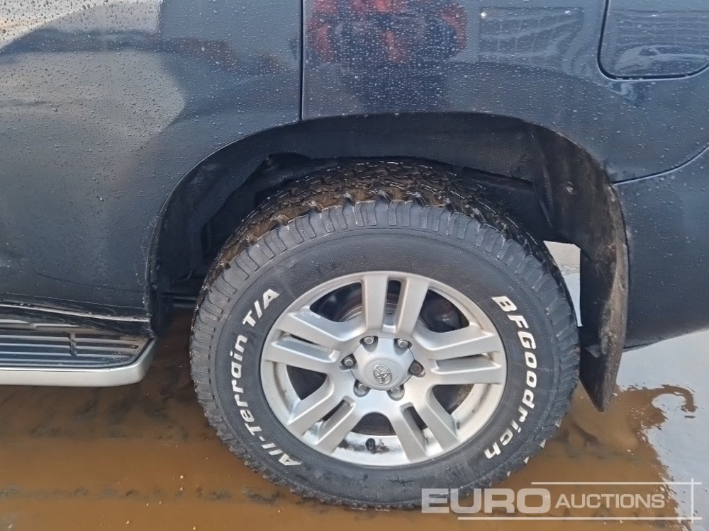 SUV 2009 Toyota Land Cruiser: φωτογραφία 10 SUV 2009 Toyota Land Cruiser: φωτογραφία 10