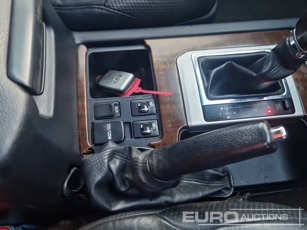 SUV 2009 Toyota Land Cruiser: φωτογραφία 21 SUV 2009 Toyota Land Cruiser: φωτογραφία 21