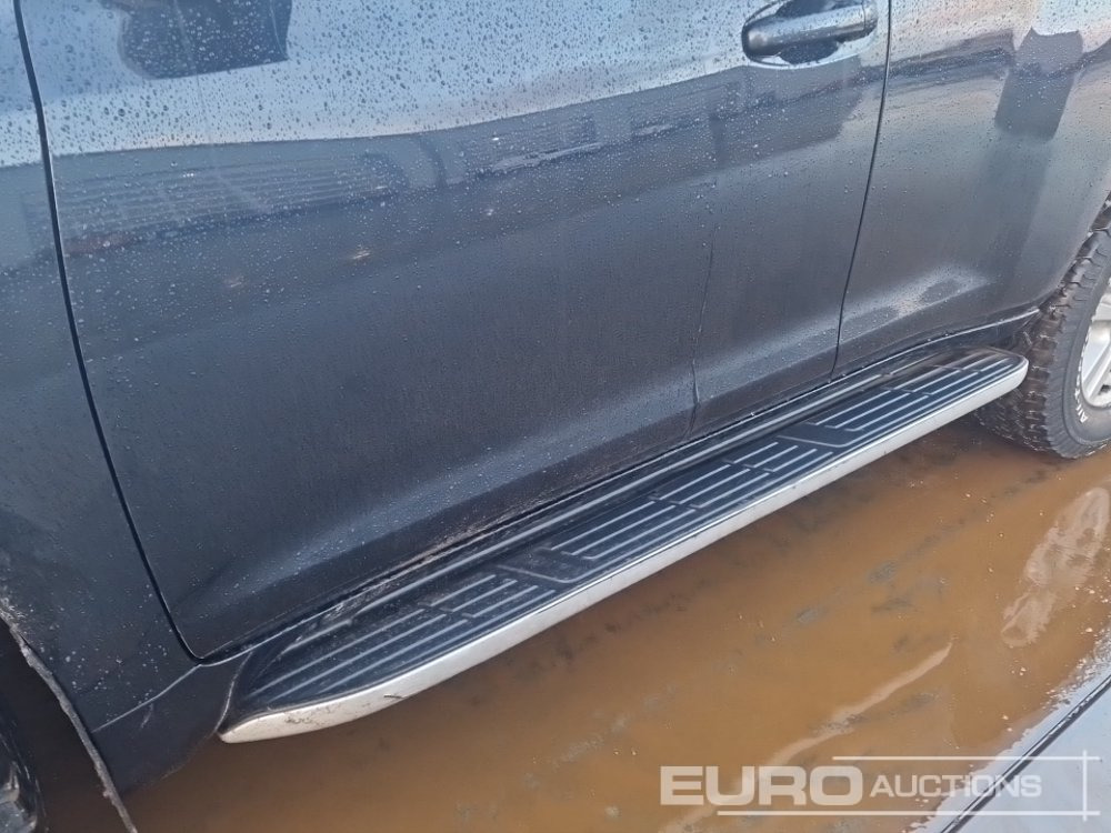 SUV 2009 Toyota Land Cruiser: φωτογραφία 24 SUV 2009 Toyota Land Cruiser: φωτογραφία 24