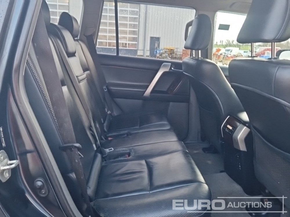 SUV 2009 Toyota Land Cruiser: φωτογραφία 29 SUV 2009 Toyota Land Cruiser: φωτογραφία 29