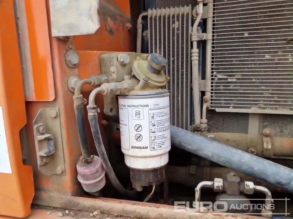 Ερπυστριοφόρος εκσκαφέας 2010 Doosan DX225LC: φωτογραφία 29