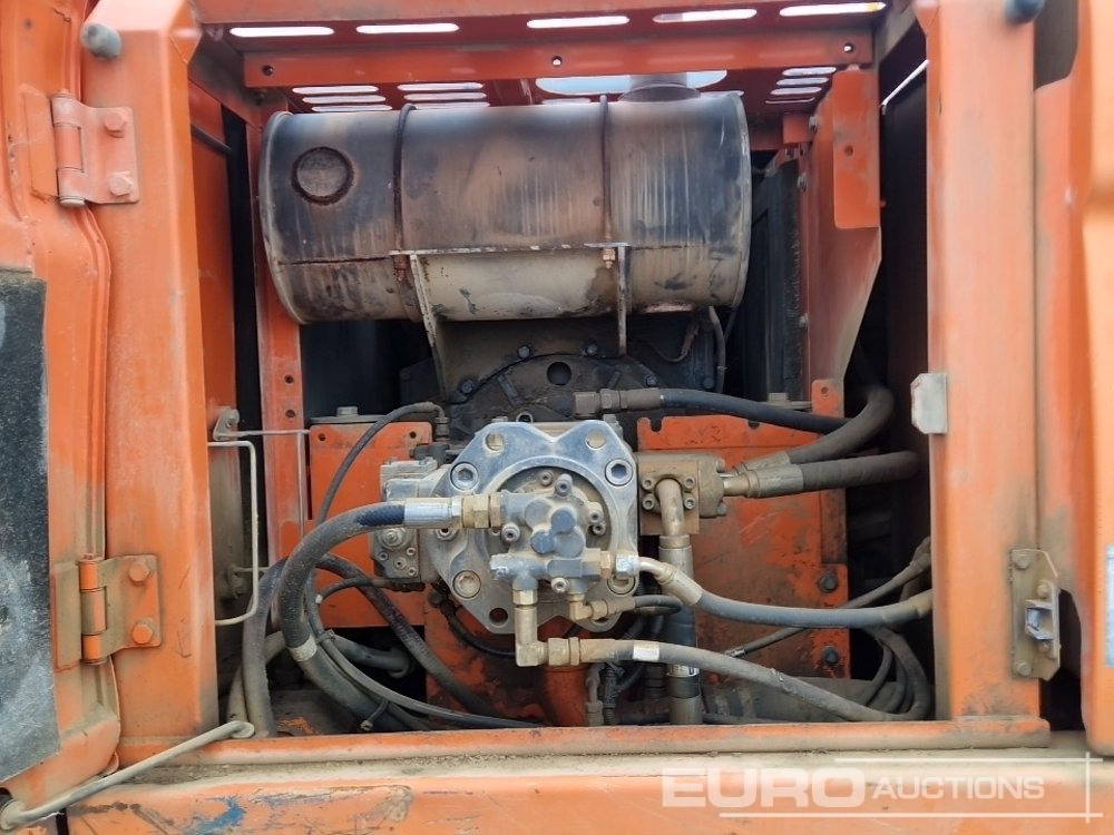 Ερπυστριοφόρος εκσκαφέας 2010 Doosan DX225LC: φωτογραφία 27